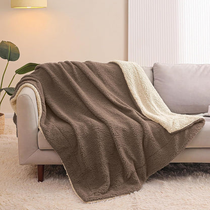 Reversible Sherpa Fleece Throw Blanket for Couch, Soft Plush Blanket for Bed, Thick Warm Fluffy Blankets for Winter, 50X60 Inches, Brown/Khaki